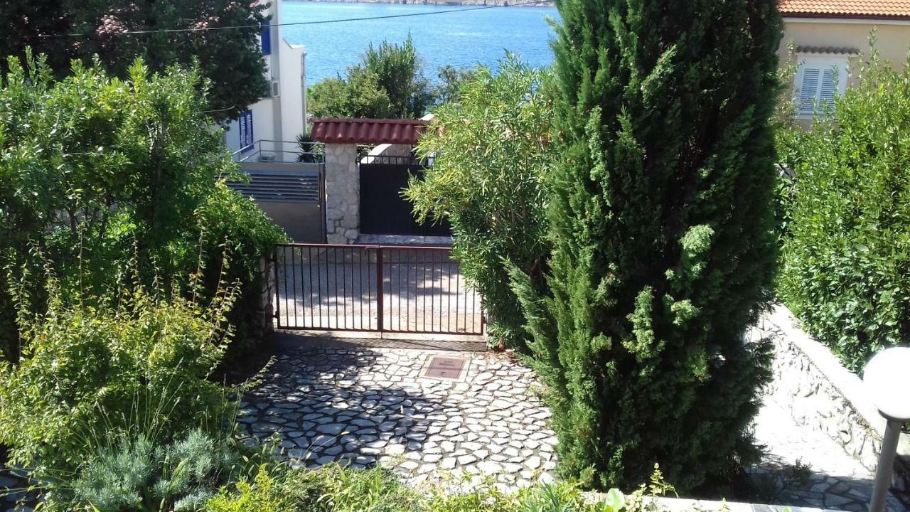 Apartments 4U Омишаль Экстерьер фото