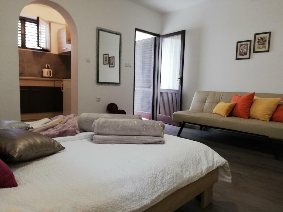 Apartments 4U Омишаль Экстерьер фото